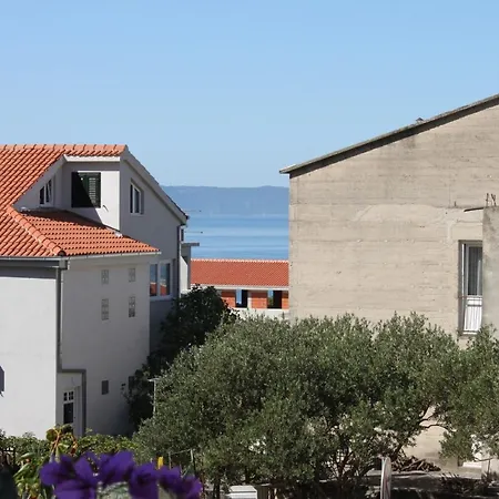 דירה With Parking Space - 6784 *