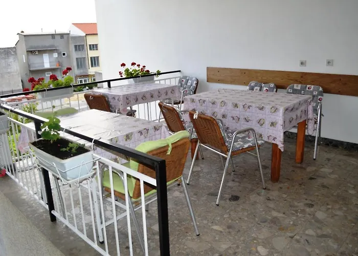 With Parking Space - 6784 דירה