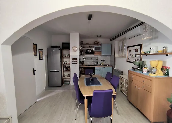 With Parking Space - 6784 Apartment Makarska