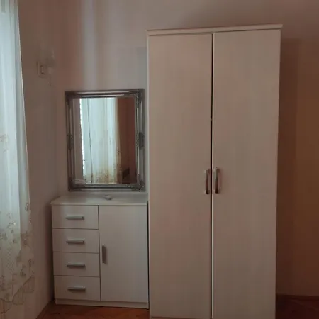 Апартаменти With Parking Space - 6784 Макарська