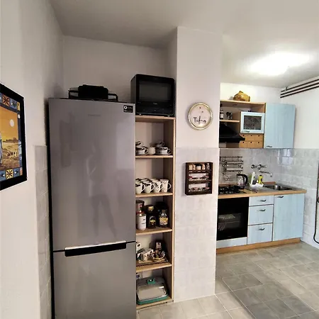 Apartment With Parking Space - 6784 Makarska